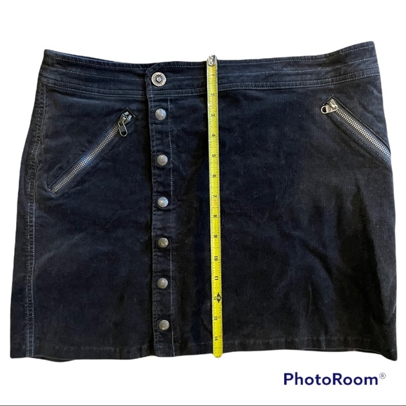 🔺SOLD🔺Kuhl Streamline Corduroy Skirt | 10 - Picture 5 of 7
